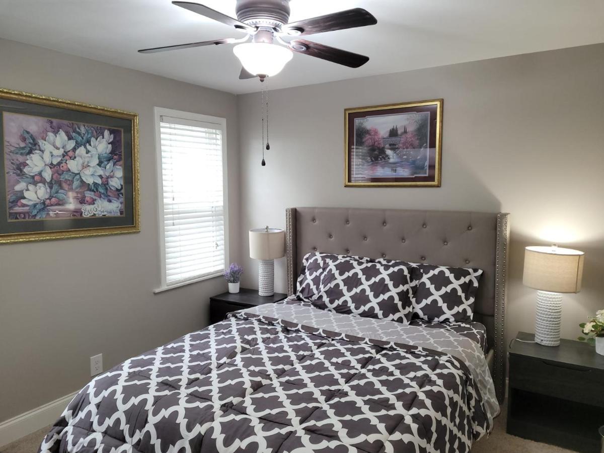 Apartment With Brand New Furniture And Large Parking West Seneca Exterior foto