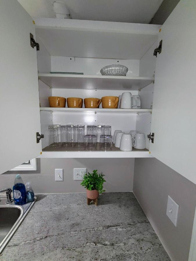 Apartment With Brand New Furniture And Large Parking West Seneca Exterior foto